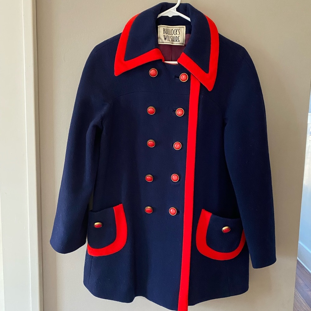 STUNNING Bullocks Wilshire Original Vintage Peacoat 💯 wool.